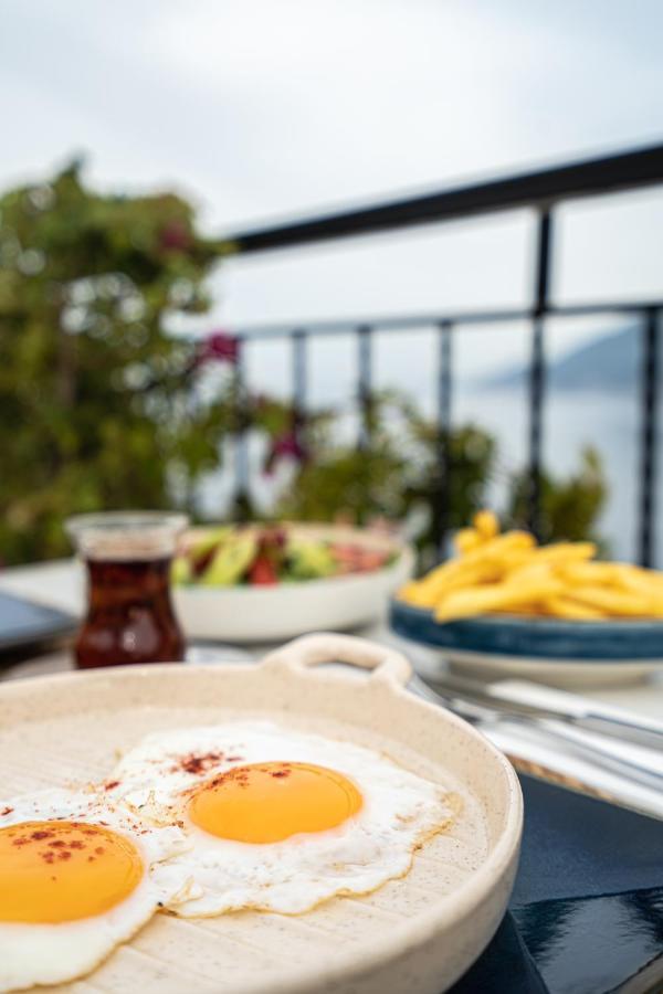Guemues Yazar Hotel Kaş Exterior foto